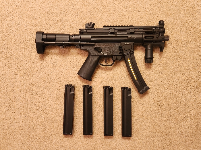 SYUM　MP5k Threw some parts on my Cyma MP5K, only thing missing now is